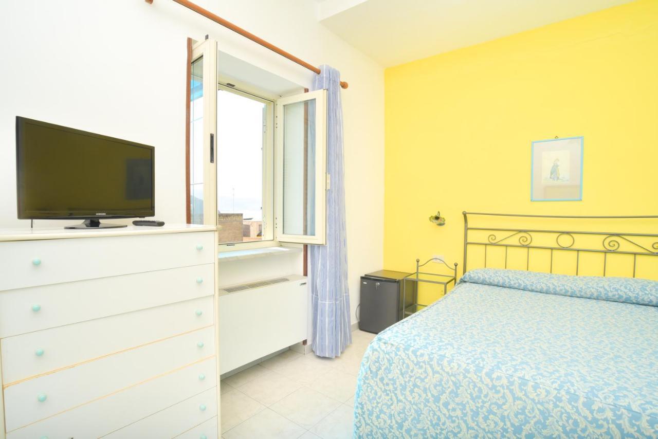 Hotel Celeste Procida Ngoại thất bức ảnh
