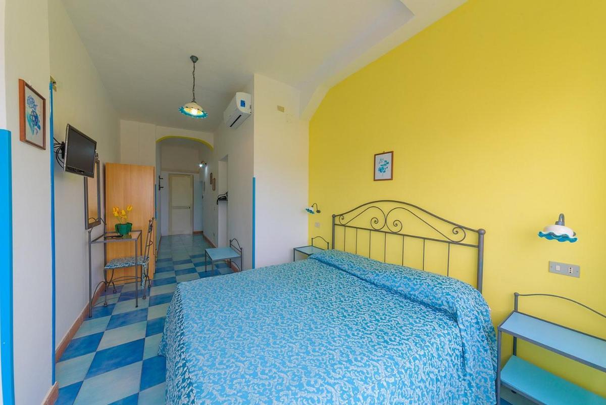 Hotel Celeste Procida Ngoại thất bức ảnh